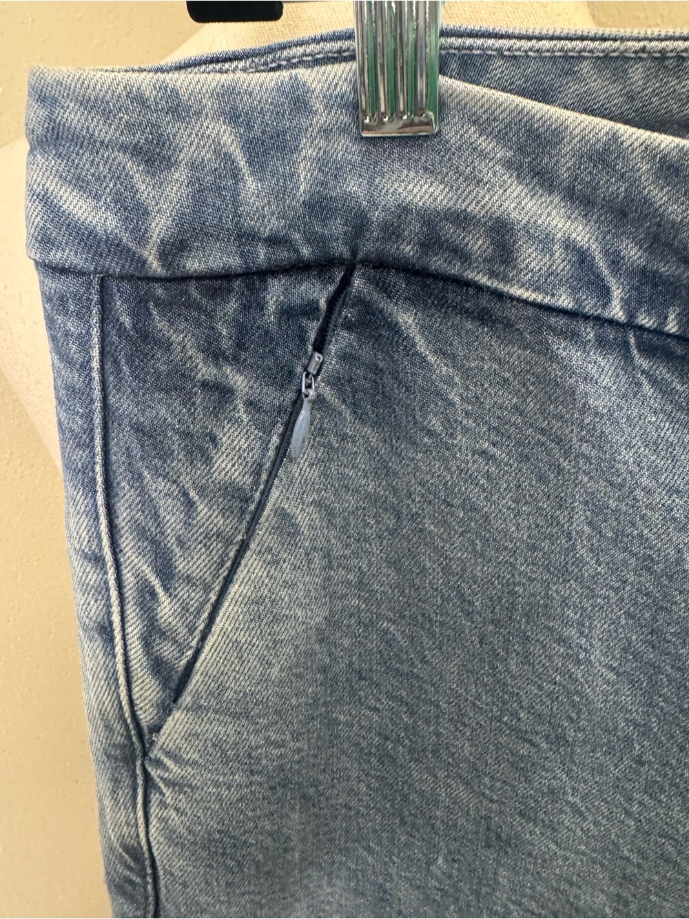 Good American Good Flare Trouser Jeans 14/32 Light Wash Wide Leg - Picture 4 of 13